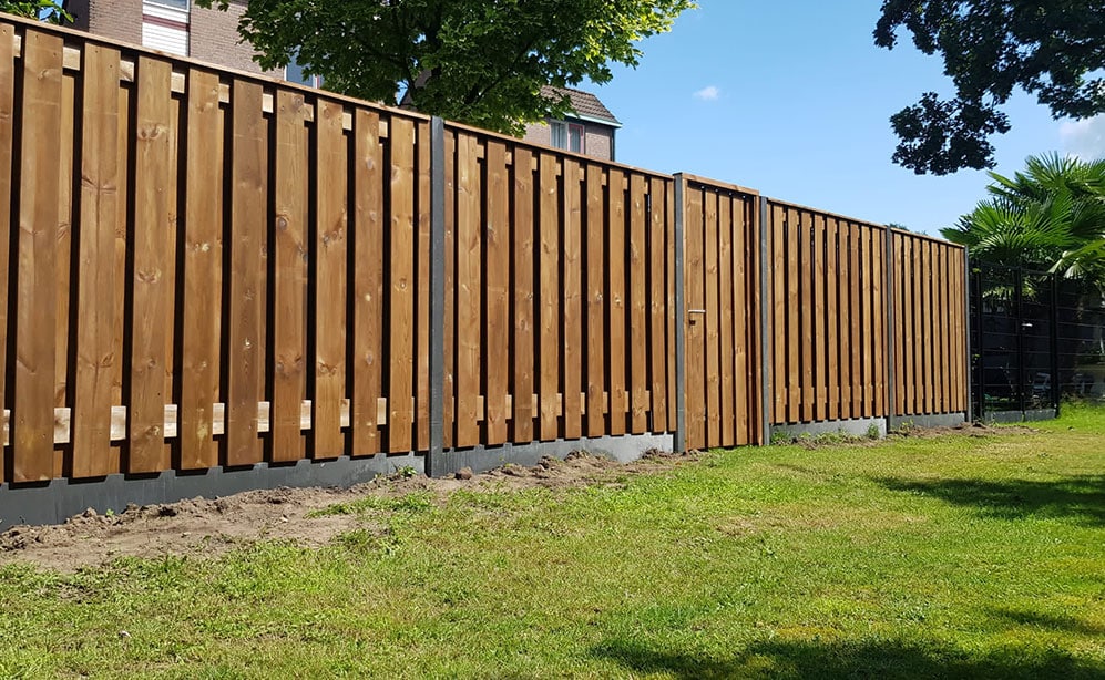 houten schutting met grasveld, schutting den bosch, Schutting Veghel